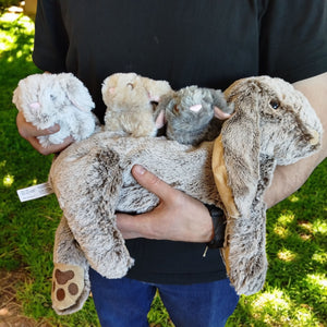 Hasen-Mama mit Babys Kuscheltier Noxxiez Kaninchen Stofftier