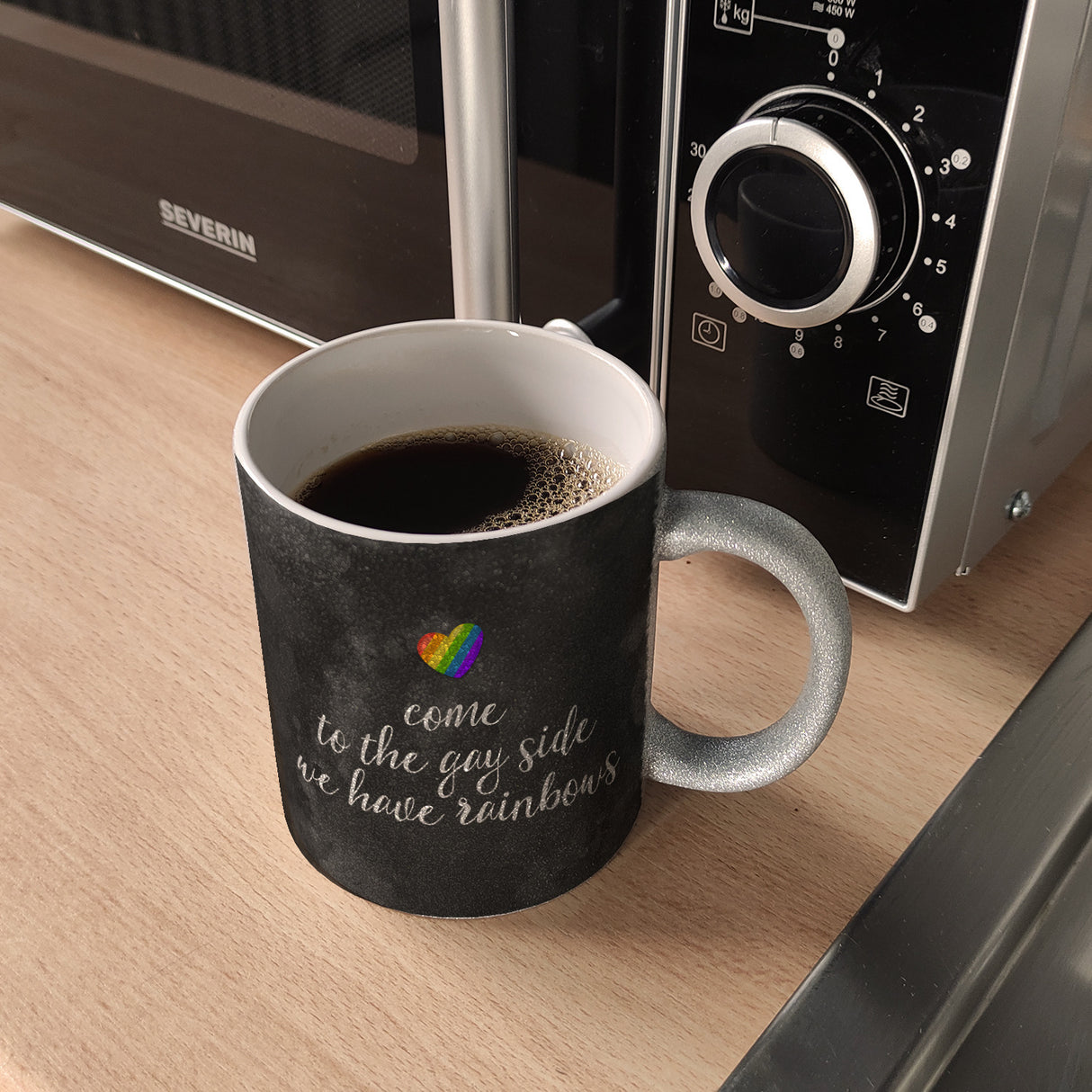 Kaffeebecher mit Spruch: Come to the gay side, we ...