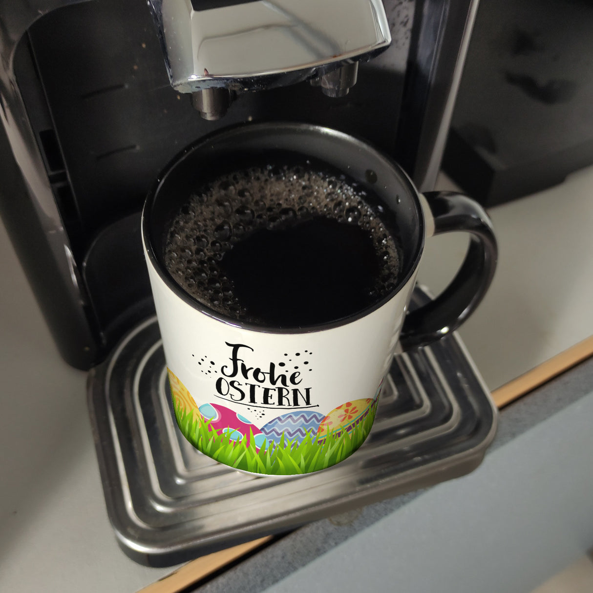 Kaffeebecher mit Spruch: Frohe Ostern