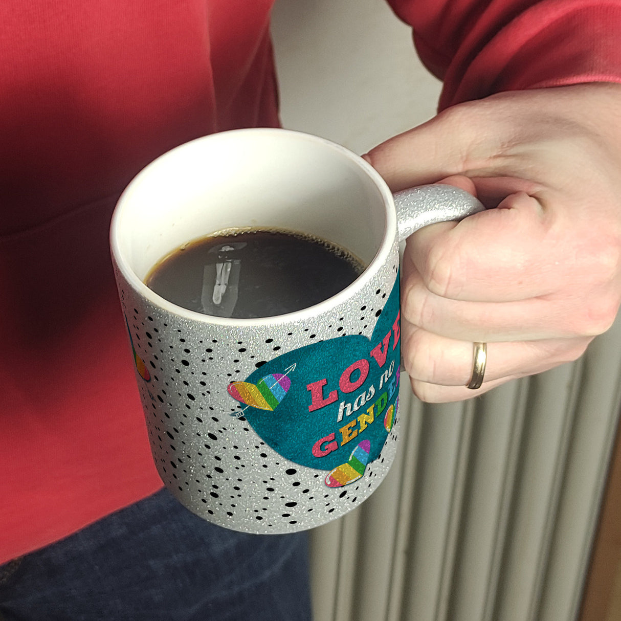 Kaffeebecher mit Spruch: Love has no gender