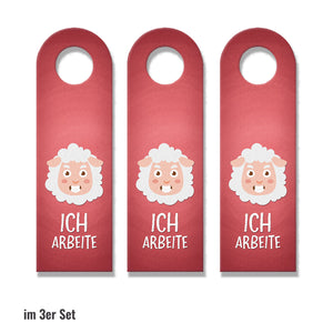 Ich arbeite oder willkommen Türhänger mit Schaf Motiv