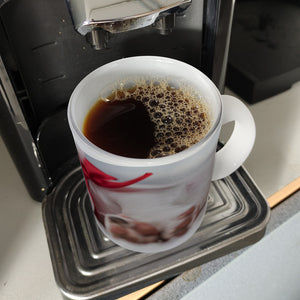 Weihnachtshund Jack mit Nikolausmütze Kaffeebecher