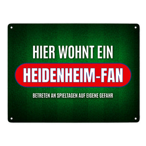 Hier wohnt ein Heidenheim-Fan Metallschild mit Rasen Motiv