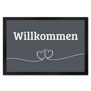 Fußmatte Willkommen in dunkelgrau mit Herzen