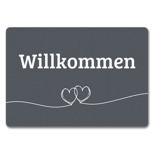 Fußmatte Willkommen in dunkelgrau mit Herzen