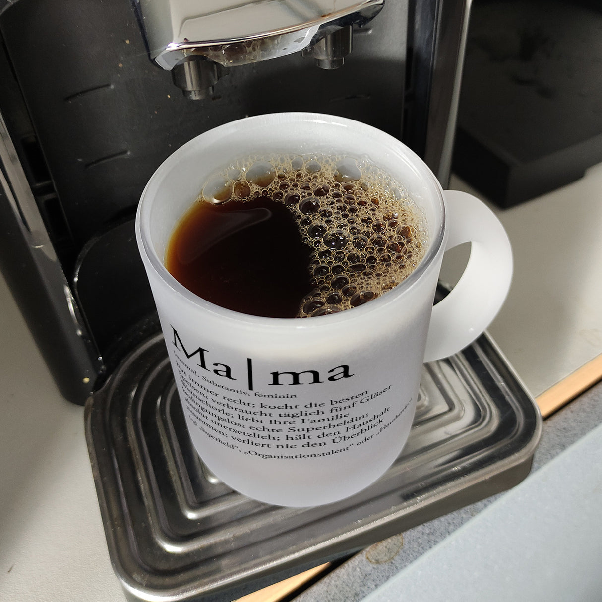 Mama Kaffeebecher mit lustiger Worterklärung