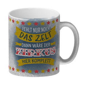 Fehlt nur noch das Zelt, dann wäre der Zirkus hier komplett Kaffeebecher mit buntem Zirkusdesign