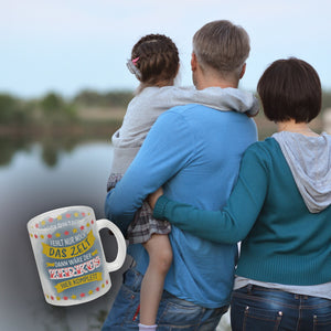 Fehlt nur noch das Zelt, dann wäre der Zirkus hier komplett Kaffeebecher mit buntem Zirkusdesign