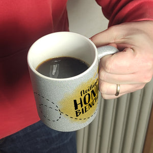 Fleißiges Honigbienchen - Kaffeebecher mit süßer, schwirrender Biene