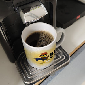 Hahn im Korb - Kaffeebecher mit coolem Cartoon-Hahn