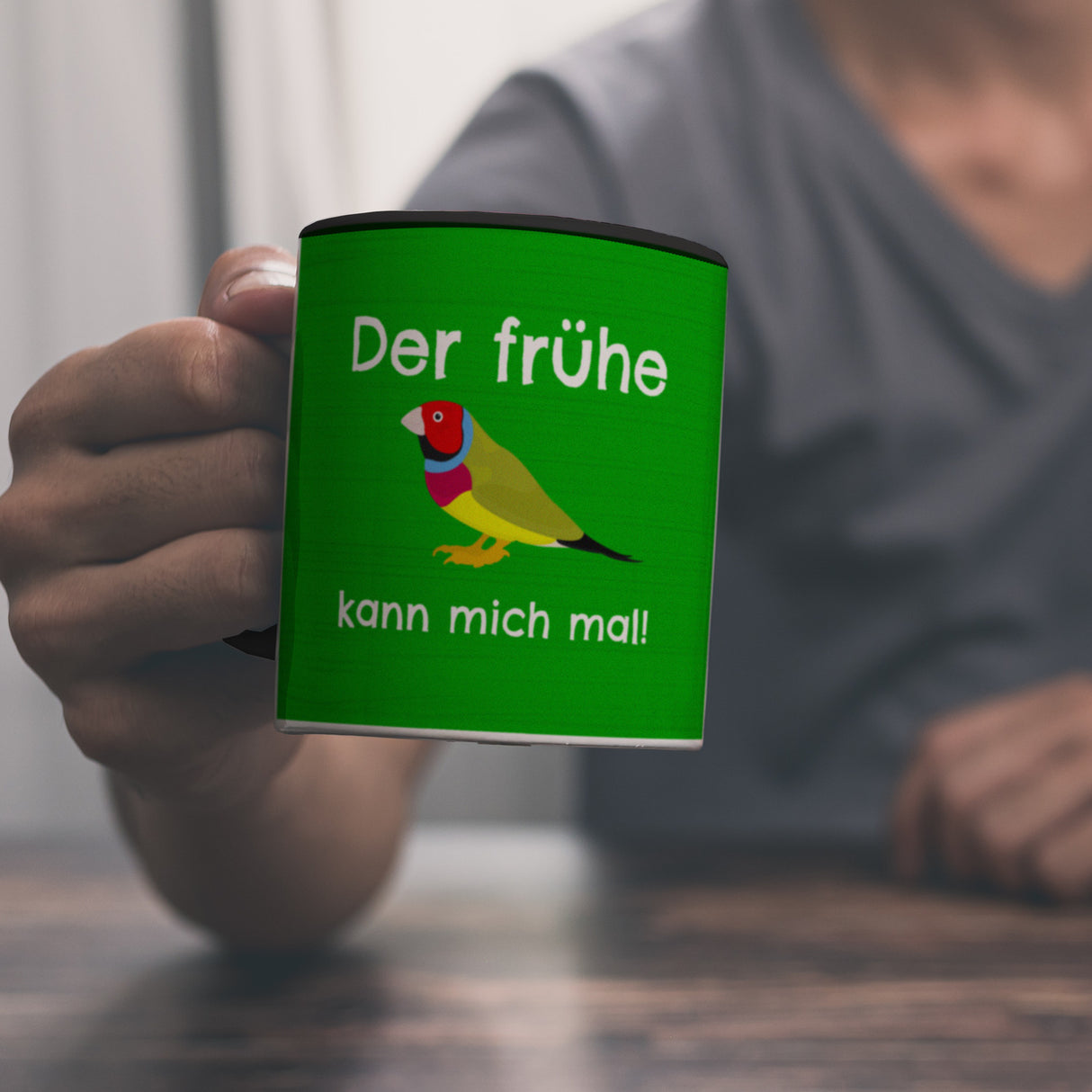 Kaffeebecher mit Bild und Spruch Der frühe Vogel kann mich mal!