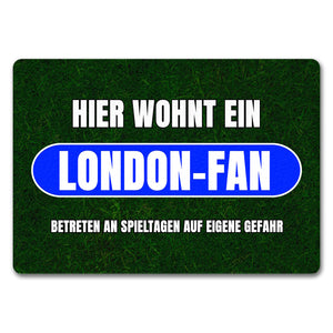 Hier wohnt ein London-Fan Fußmatte in 35x50 cm mit Rasenmotiv