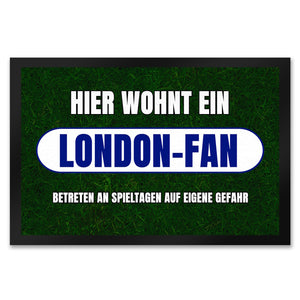 Hier wohnt ein London-Fan Fußmatte in 35x50 cm mit Rasenmotiv