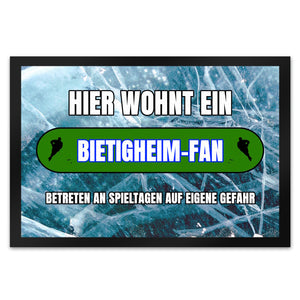 Hier wohnt ein Bietigheim-Fan Fußmatte in 35x50 cm mit Eishallen Boden-Motiv