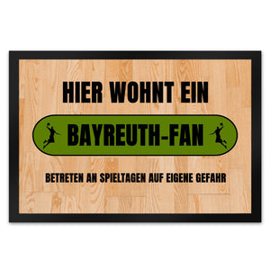 Hier wohnt ein Bayreuth-Fan Fußmatte in 35x50 cm mit Turnhallenboden Motiv