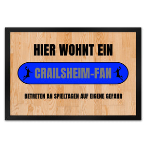 Hier wohnt ein Crailsheim-Fan Fußmatte in 35x50 cm mit Turnhallenboden Motiv