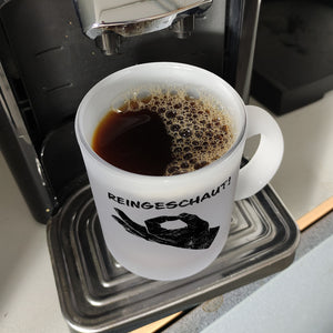 Reingeschaut! Kaffeebecher mit lustigem Streich