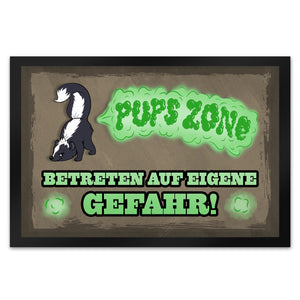 Pups Zone Betreten auf eigene Gefahr Fußmatte mit süßem Comic-Stinktier