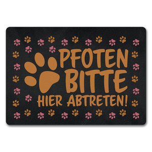 Pfoten bitte hier abtreten Fußmatte mit bunten Fußspuren von Hunden