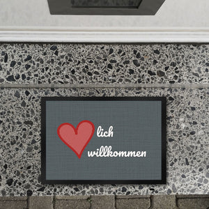 Fußmatte in 35x50 cm in dunkelgrau mit Spruch und Symbol Home und Herz