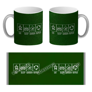 EAT, SLEEP, GAME, REPEAT Kaffeebecher mit blauem Hintergrund
