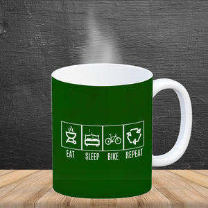 EAT, SLEEP, GAME, REPEAT Kaffeebecher mit blauem Hintergrund