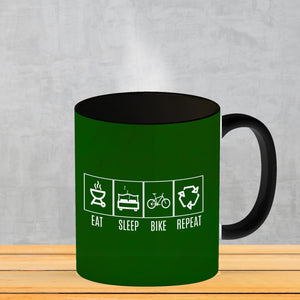 EAT, SLEEP, GAME, REPEAT Kaffeebecher mit blauem Hintergrund