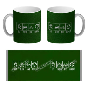 EAT, SLEEP, GAME, REPEAT Kaffeebecher mit blauem Hintergrund