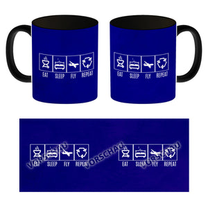 EAT, SLEEP, GAME, REPEAT Kaffeebecher mit blauem Hintergrund