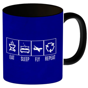 EAT, SLEEP, GAME, REPEAT Kaffeebecher mit blauem Hintergrund
