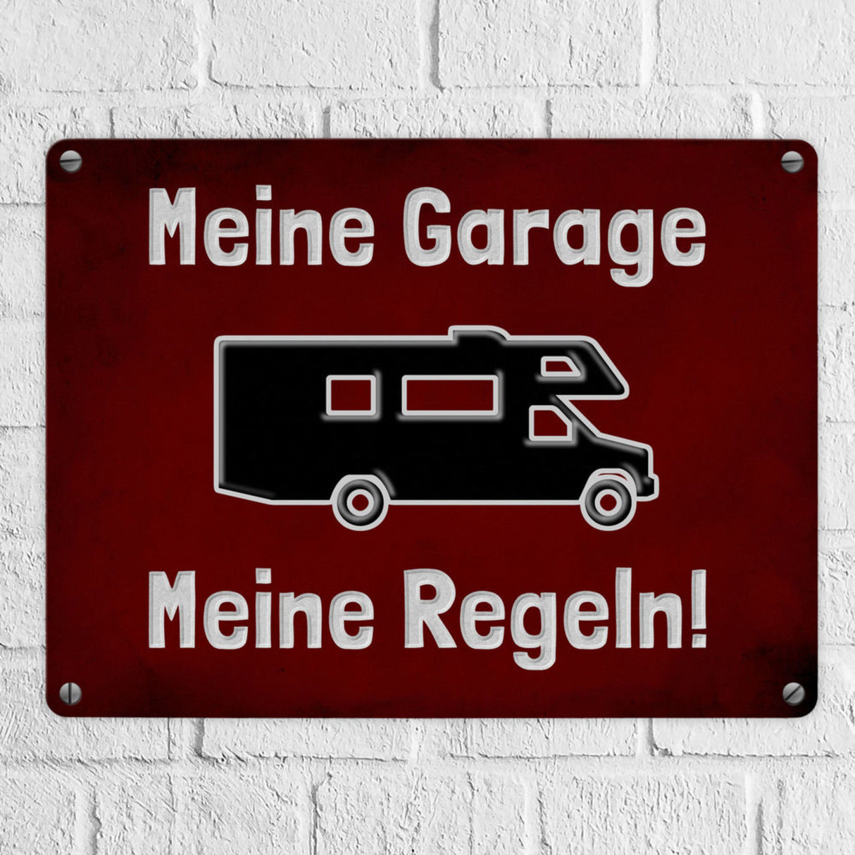 Meine Garage Meine Regeln! Metallschild in 15x20 cm mit Auto und rotem Hintergrund