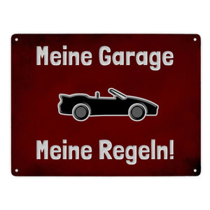 Meine Garage Meine Regeln! Metallschild in 15x20 cm mit Auto und rotem Hintergrund