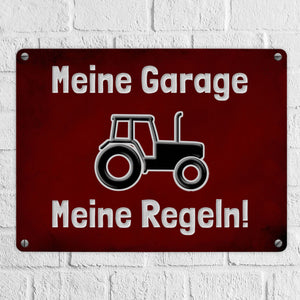Meine Garage Meine Regeln! Metallschild in 15x20 cm mit Auto und rotem Hintergrund