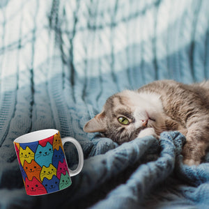 Kaffeebecher mit Katzen Motiv - Buntes Wimmelbild mit Comic Kätzchen