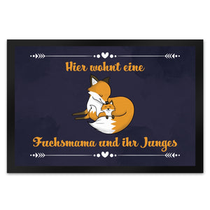 Fußmatte mit Motiv und Spruch - Hier wohnt eine Fuchsmama und ihr Junges