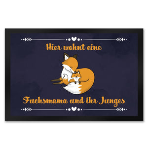 Fußmatte mit Motiv und Spruch - Hier wohnt eine Fuchsmama und ihr Junges