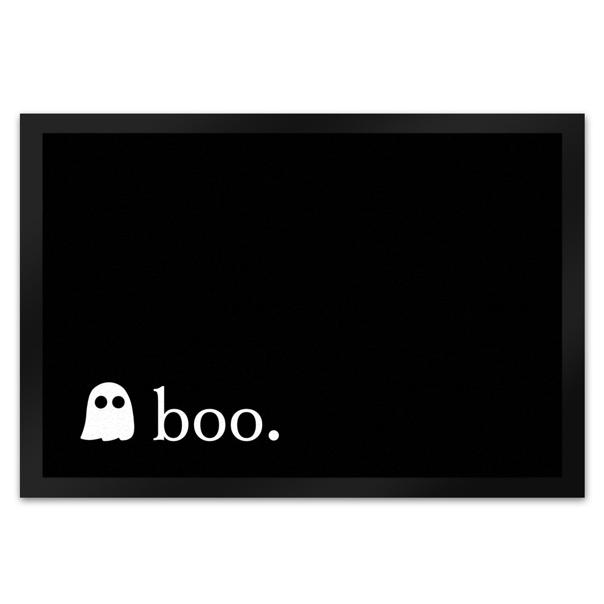 Fußmatte mit kleinem Geist und Boo Schriftzug im schlichten Halloween Stil