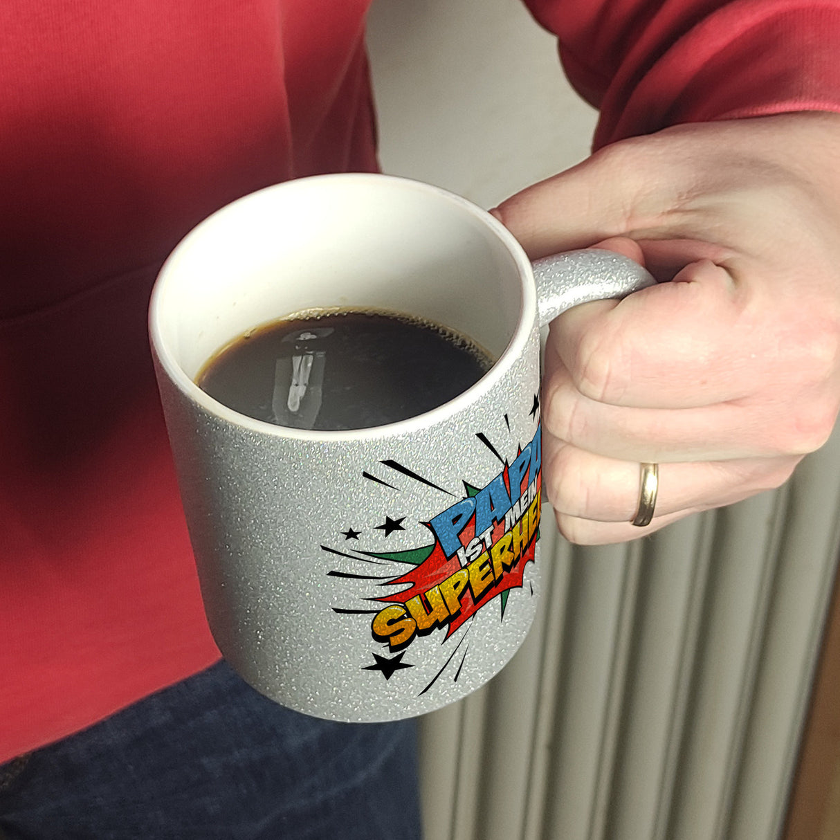 Kaffeetasse mit knalligem Comic Motiv und Spruch - Papa ist mein Superheld