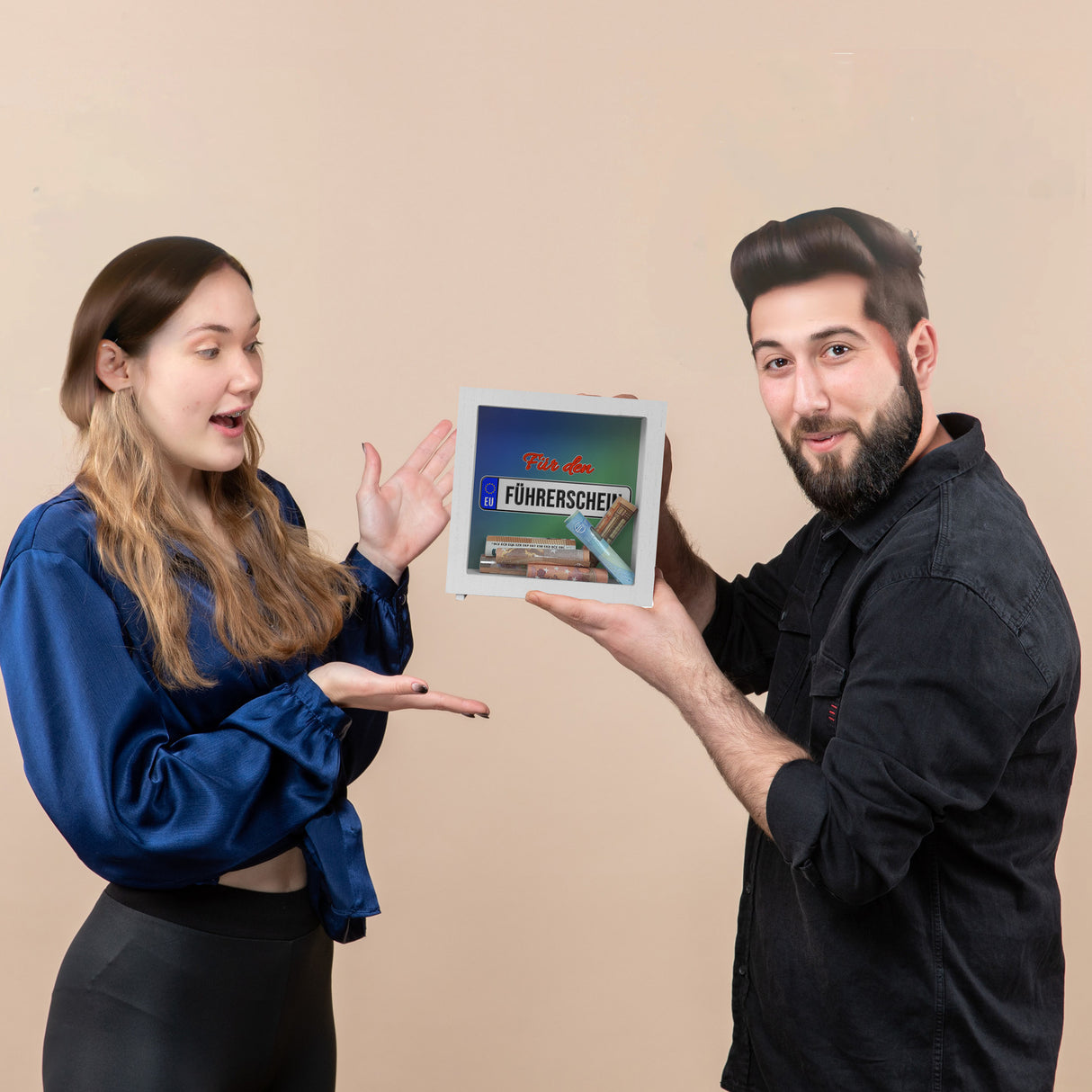 Spardose aus Keramik mit Spruch: Für den Führerschein mit Kennzeichenmotiv