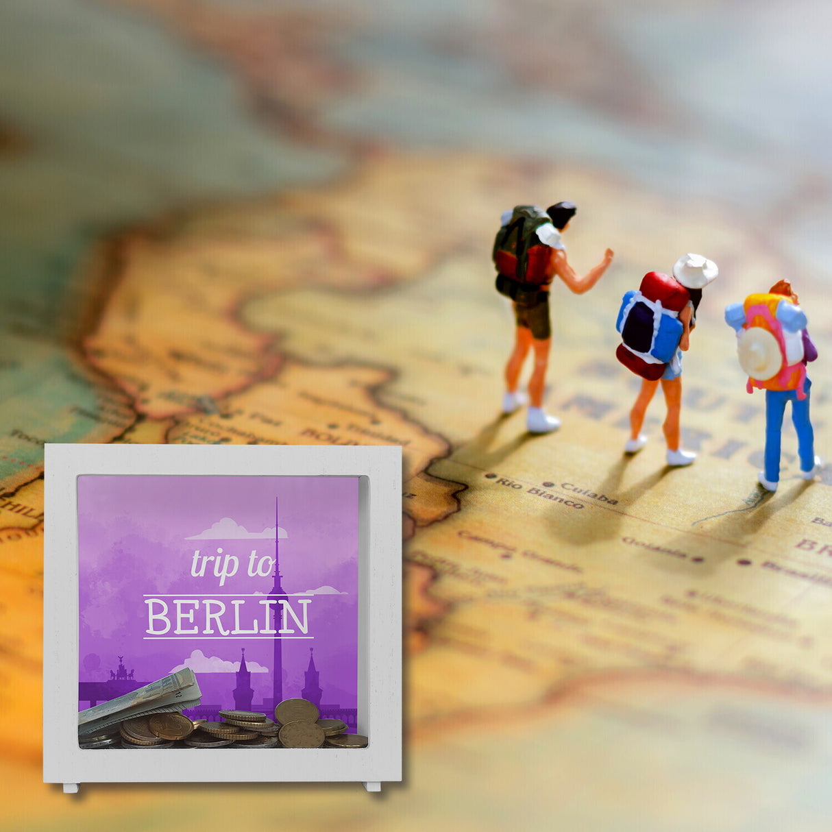Spardose mit schönem Motiv und Text - Trip to Berlin in lila