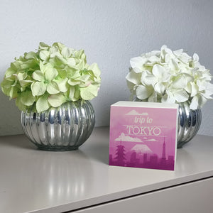 Spardose mit schönem Motiv und Text - Trip to Tokyo in pink