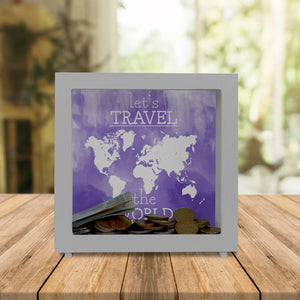 Spardose mit Weltkarten Motiv und Text - let's travel the world in Lila