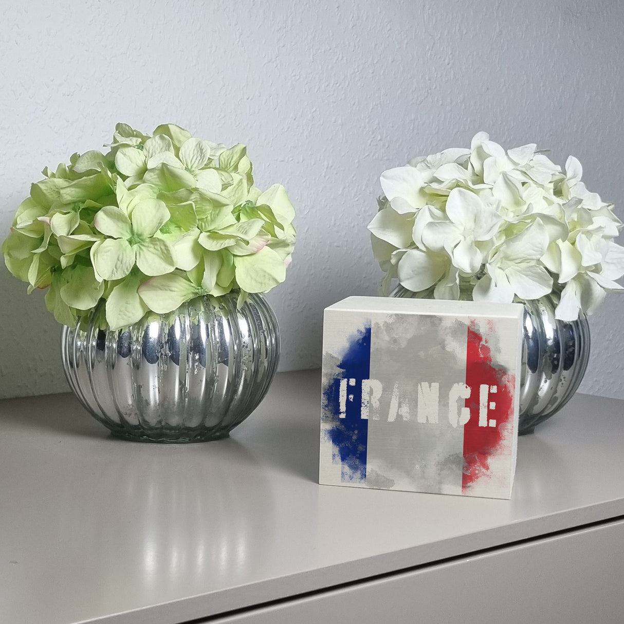 Spardose mit Frankreich-Flagge im Used Look - Sparschwein für Urlauber
