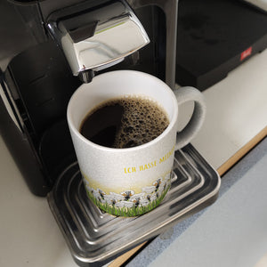 Kaffeebecher mit Wiesen-Motiv, Biene und witzigem Spruch fürs Büro oder Kollegen