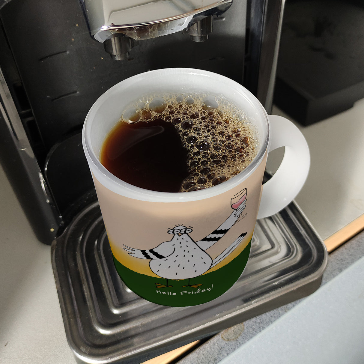 Motivation Kaffeebecher mit lustigen Tauben und Spruch Fuck Monday Hello Friday