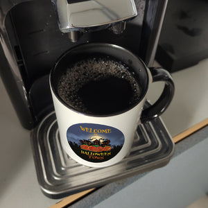 Kaffeebecher mit gruseligem Motiv und Spruch - Welcome in Halloween Town -