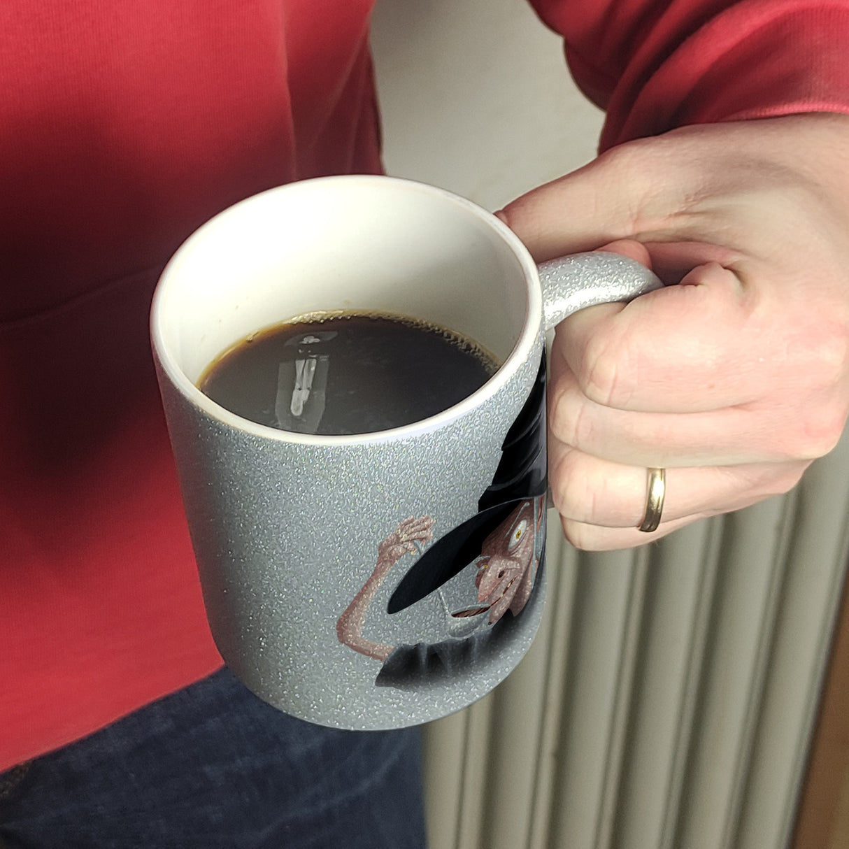 Kaffeebecher mit lustigem Motiv und Spruch - Auch Hexen brauchen Kaffee -