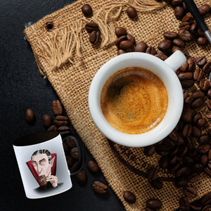 Kaffeebecher mit lustigem Motiv und Spruch - Auch Vampire brauchen Kaffee -