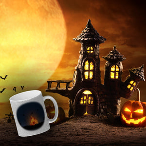 Kaffeetasse mit gruseligem Hexenfeuer Motiv und Spruch - Happy Halloween