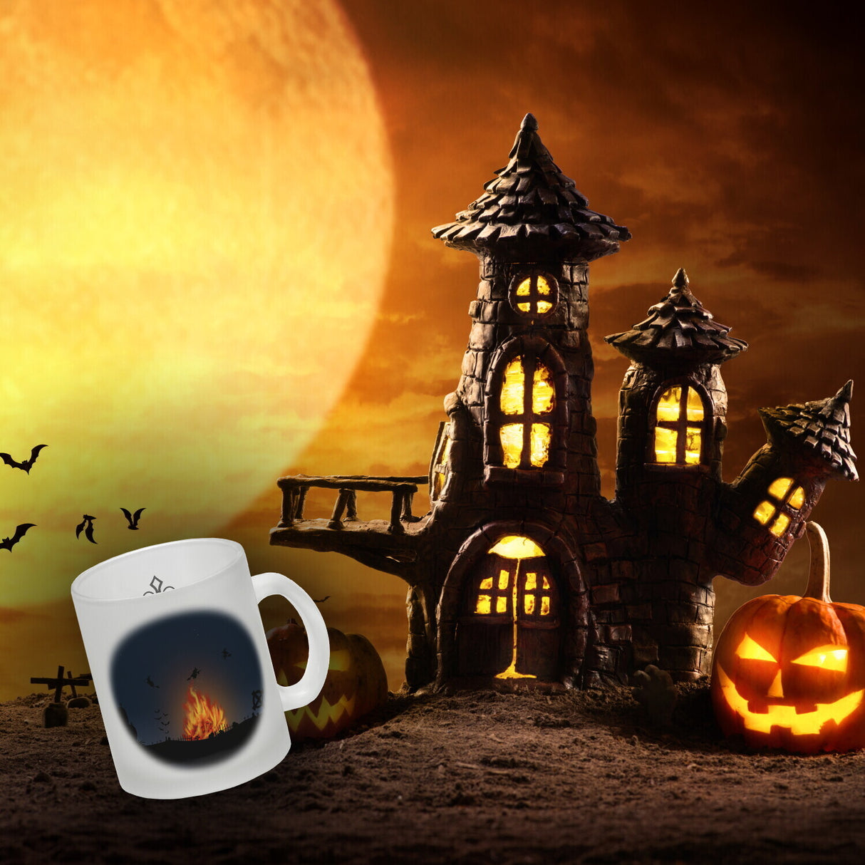Kaffeetasse mit gruseligem Hexenfeuer Motiv und Spruch - Happy Halloween